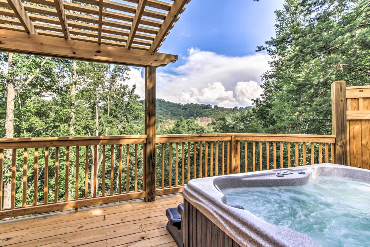 Private Sevierville Cabin With Mountain Views And Loft Esterno foto