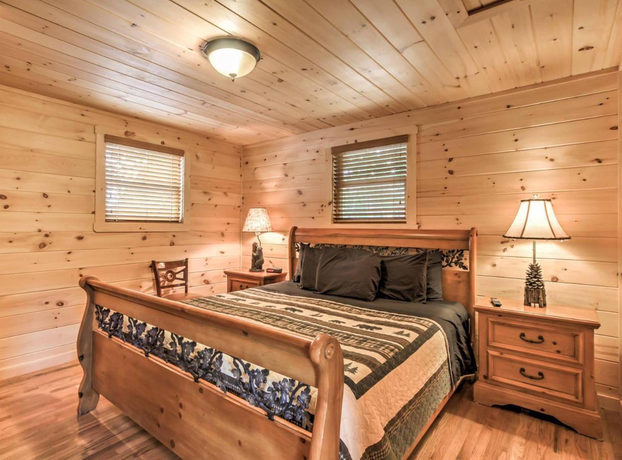 Private Sevierville Cabin With Mountain Views And Loft Esterno foto