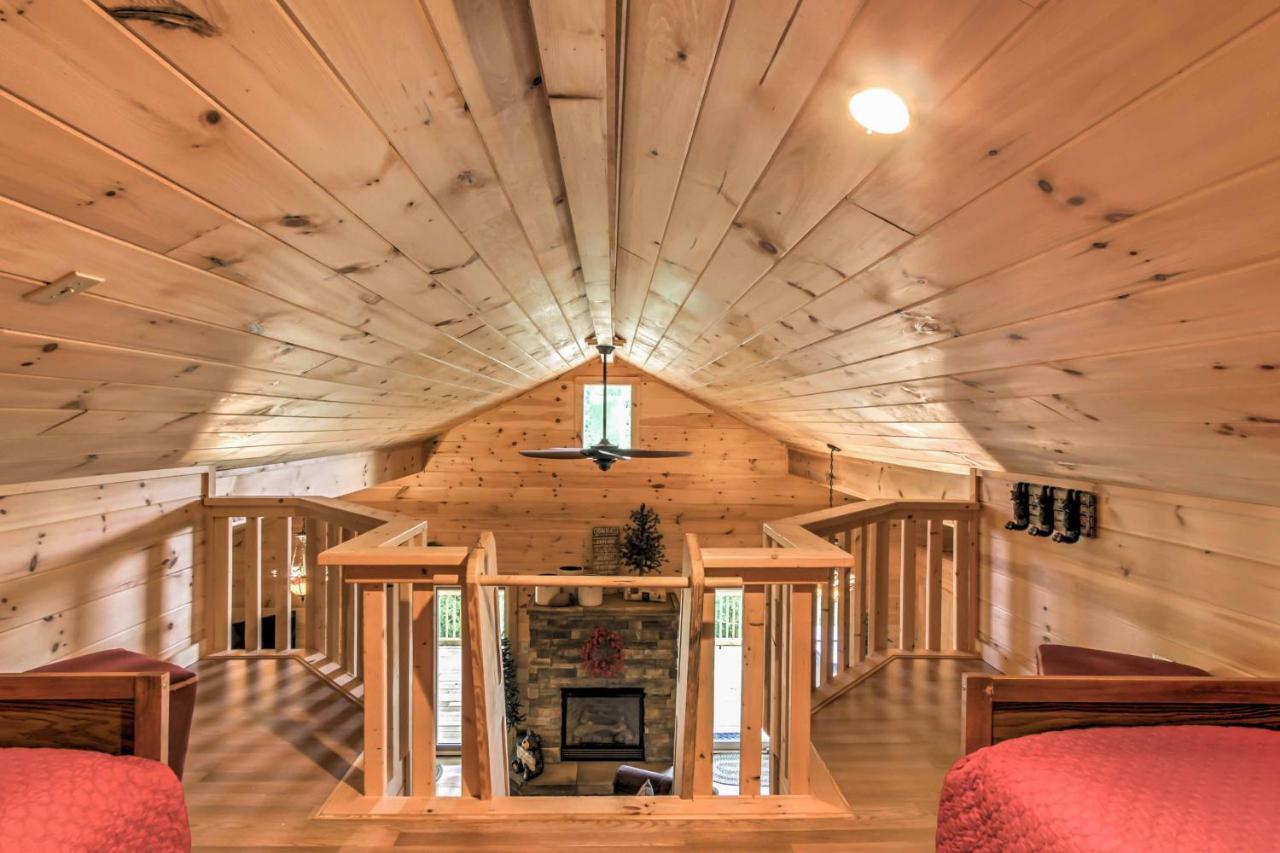 Private Sevierville Cabin With Mountain Views And Loft Esterno foto